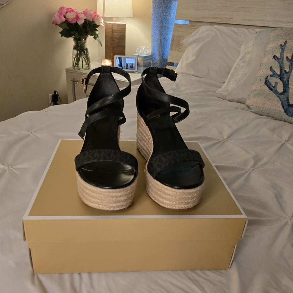 Michael Kors Black Wedge Espadrille (Serena) Sandals Size 9 Like New Condition - Picture 2 of 6